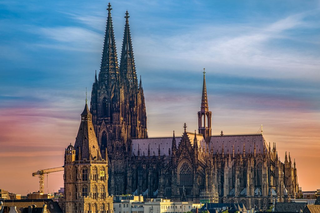 Taking a micro holiday such as a city break in Cologne to improve health and wellbeing